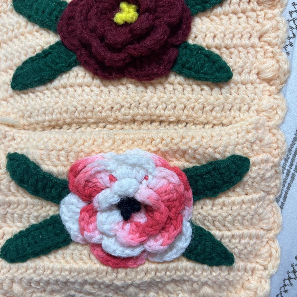 VTG Handmade Crochet Letter Card Mail Holder Peach With Flowers 3 Pocket - Picture 5 of 8